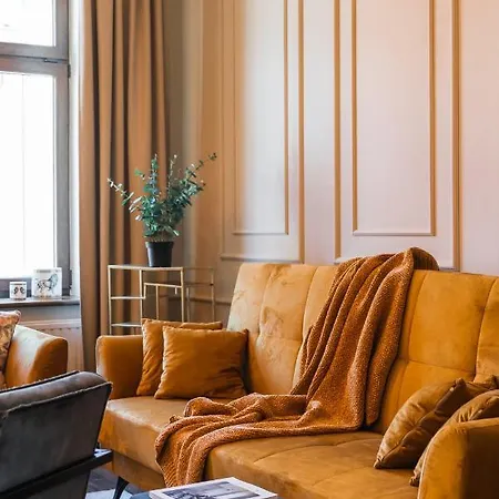 Homely - Loftaffair Apartman