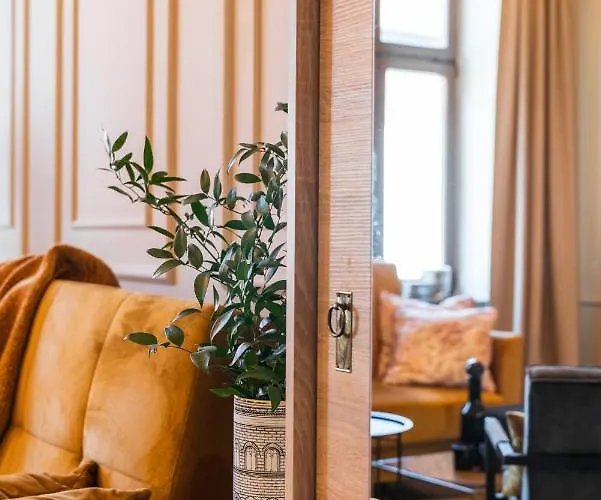 Homely - Loftaffair *