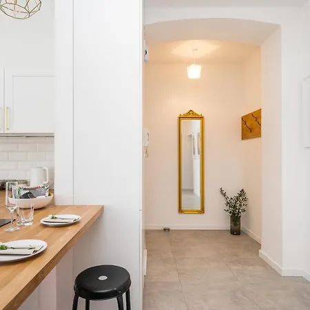 Homely - Loftaffair *