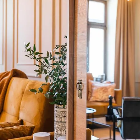 Homely - Loftaffair *